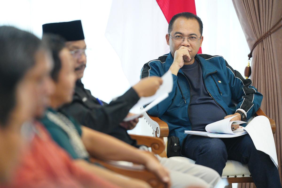 Foto 3 dari 8: Jelang Evaluasi Triwulan II, Pj Wali Kota Gelar Rapat OPD Bahas Persiapan Paparan