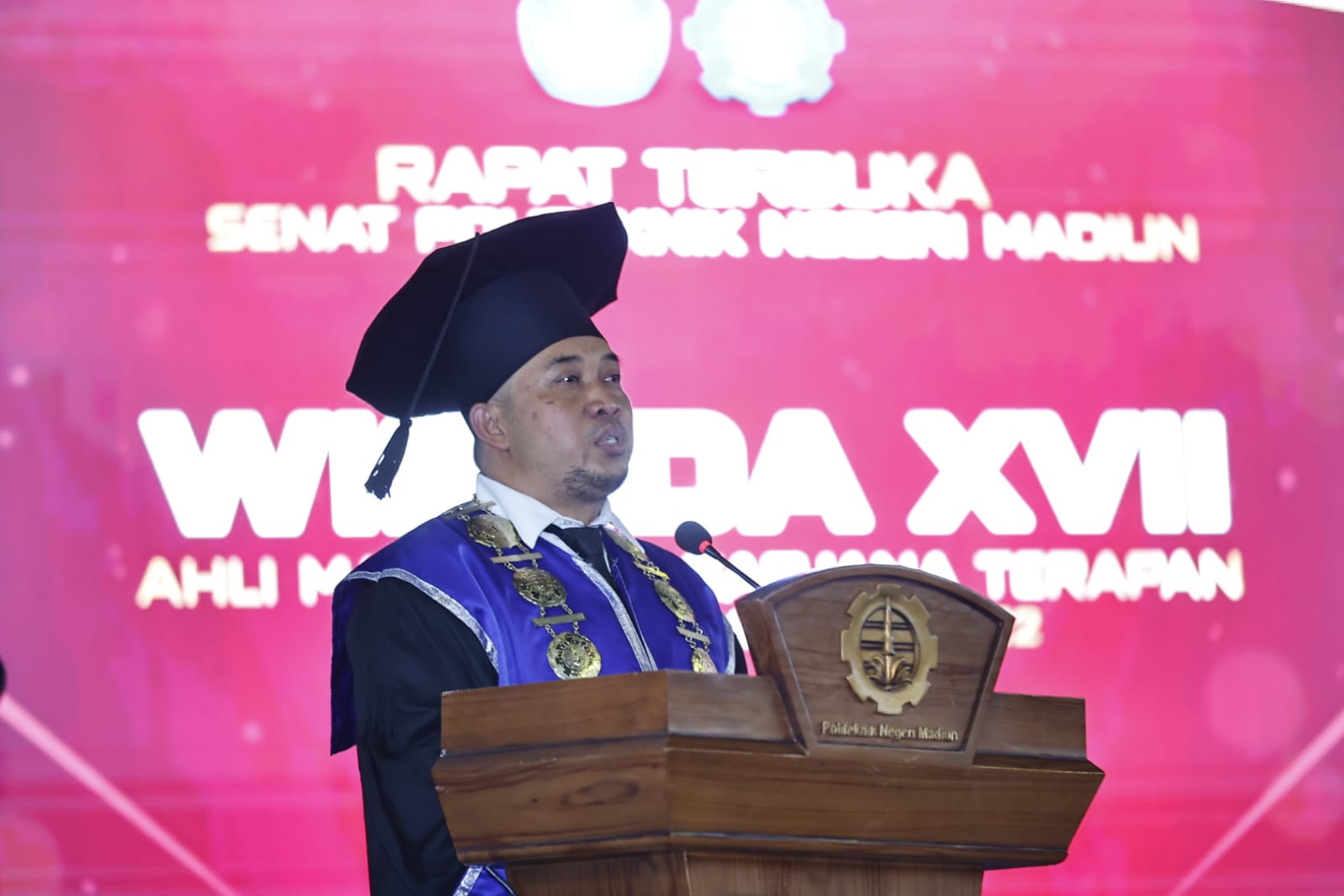Foto 3 dari 8: Hadiri Wisuda PNM, Wali Kota Harap Lulusan Bermanfaat Bagi Masyarakat