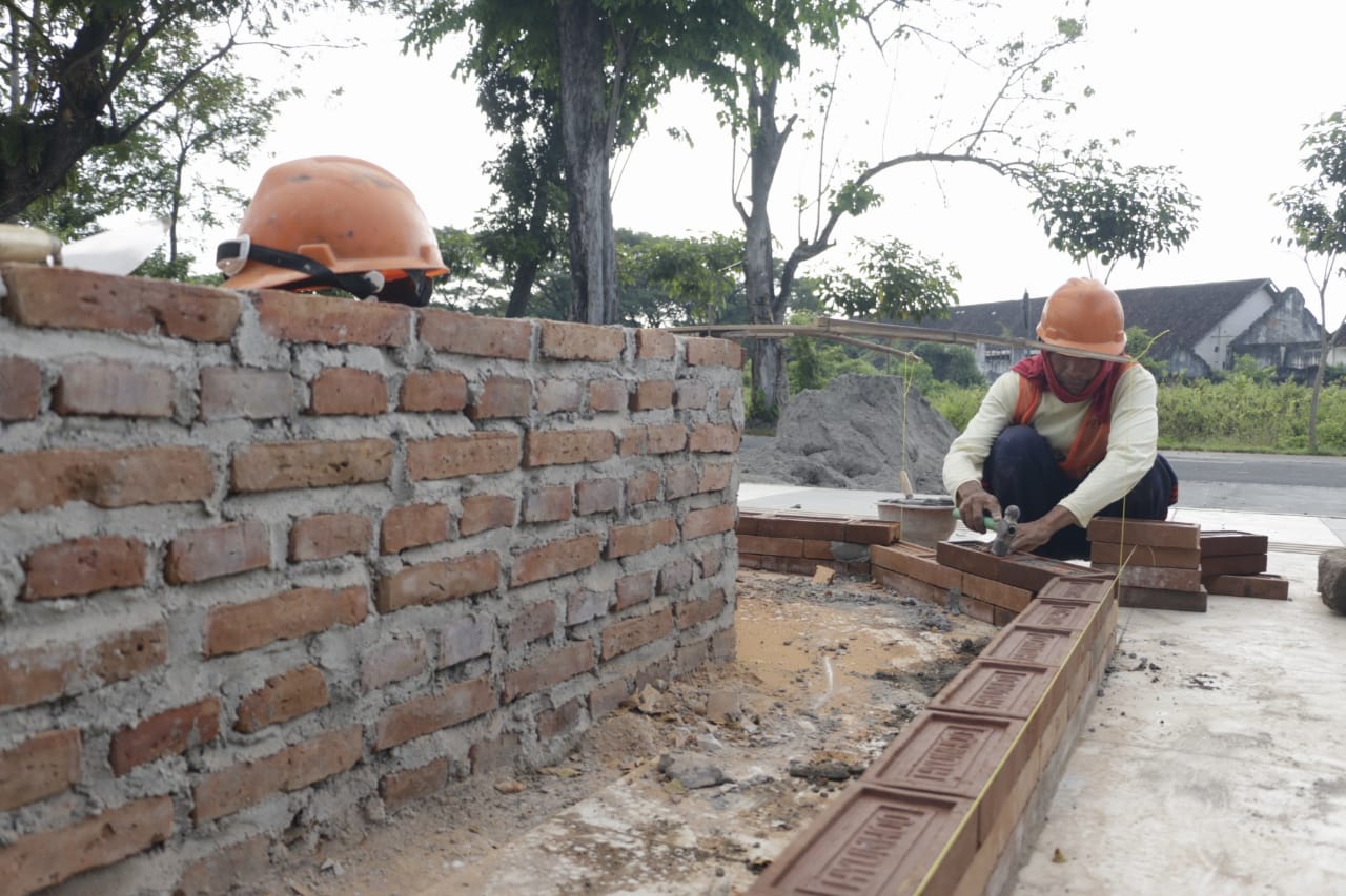 Foto 1 dari 6: Lapak Kuliner Hingga Taman Singgah Siap Hiasi Jalan Rimba Darma