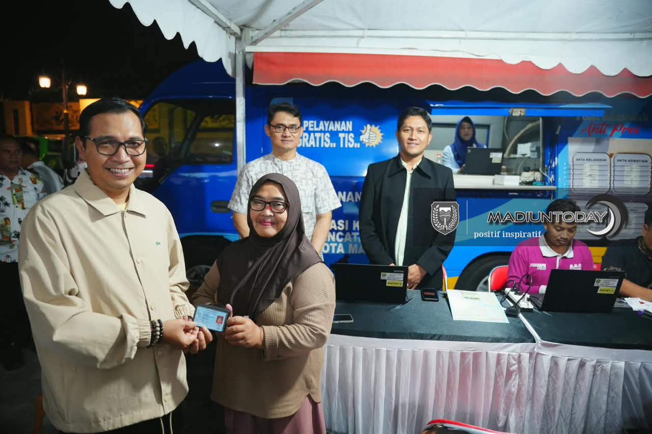Foto 6 dari 13: Datang, Cek, Tangani, Laporkan : Plt Wali Kota Pastikan Persoalan Warga Tuntas lewat WBR