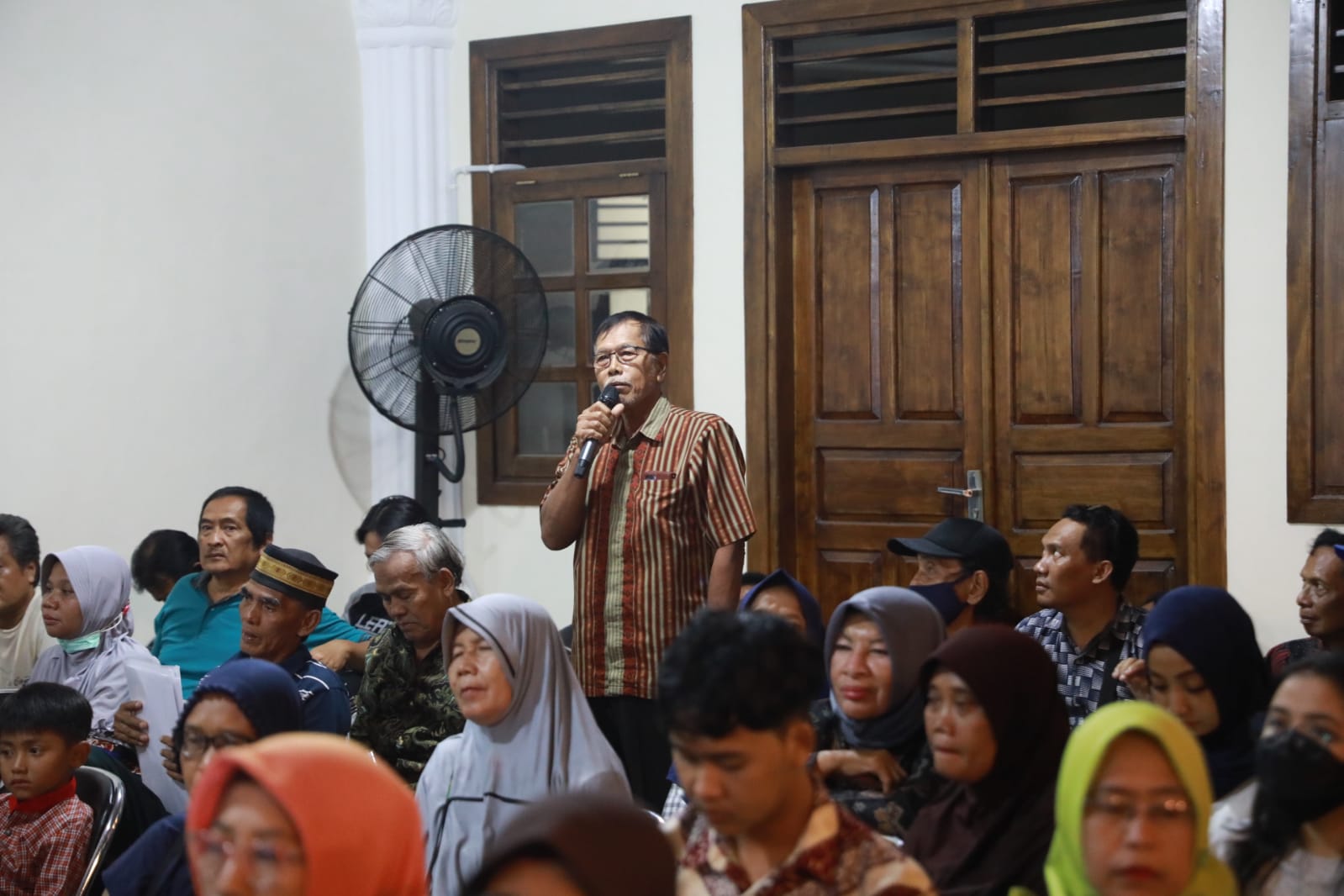 Foto 2 dari 13: Jadi Narasumber Evaluasi Perda, Wali Kota Apresiasi Masyarakat Aktif Beri Pendapat
