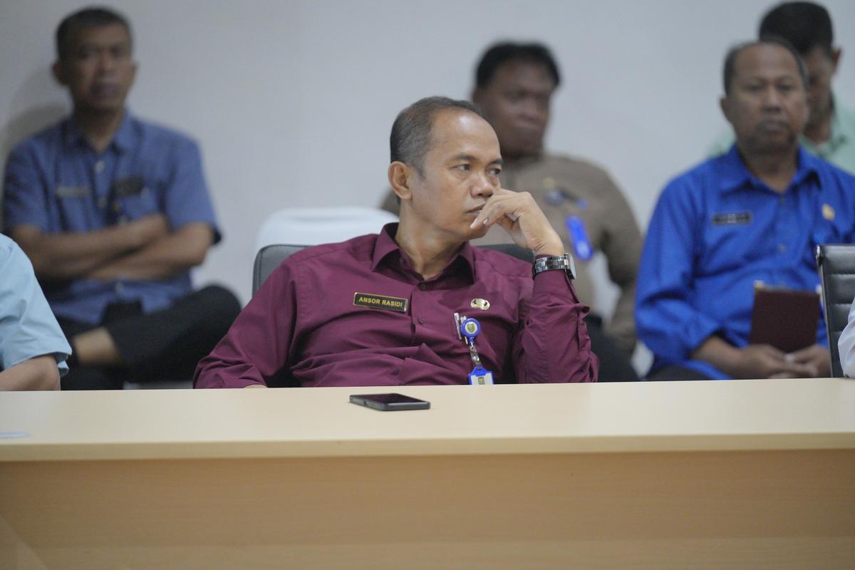 Foto 2 dari 8: Rapat Dinas Persiapan Lebaran, Wali Kota: Masyarakat Kota Madiun yang Pulang Harus Dilayani Maksimal