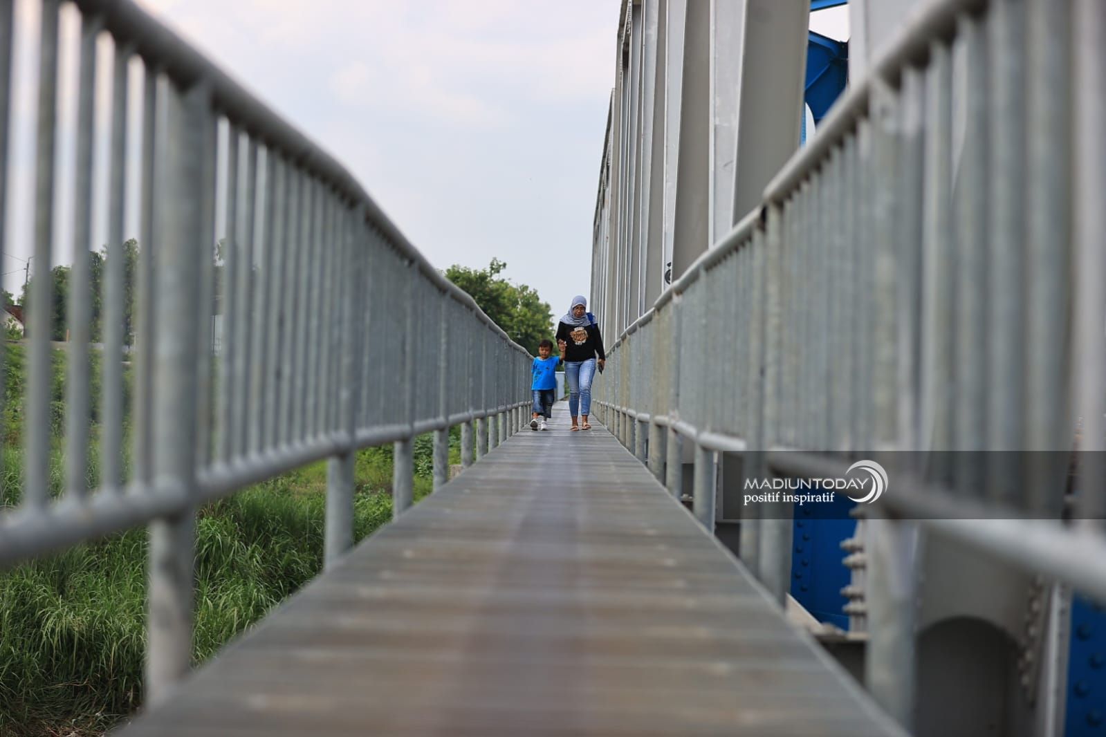 Foto 4 dari 5: Jembatan Legend Penghubung Winongo dan Madiun Lor