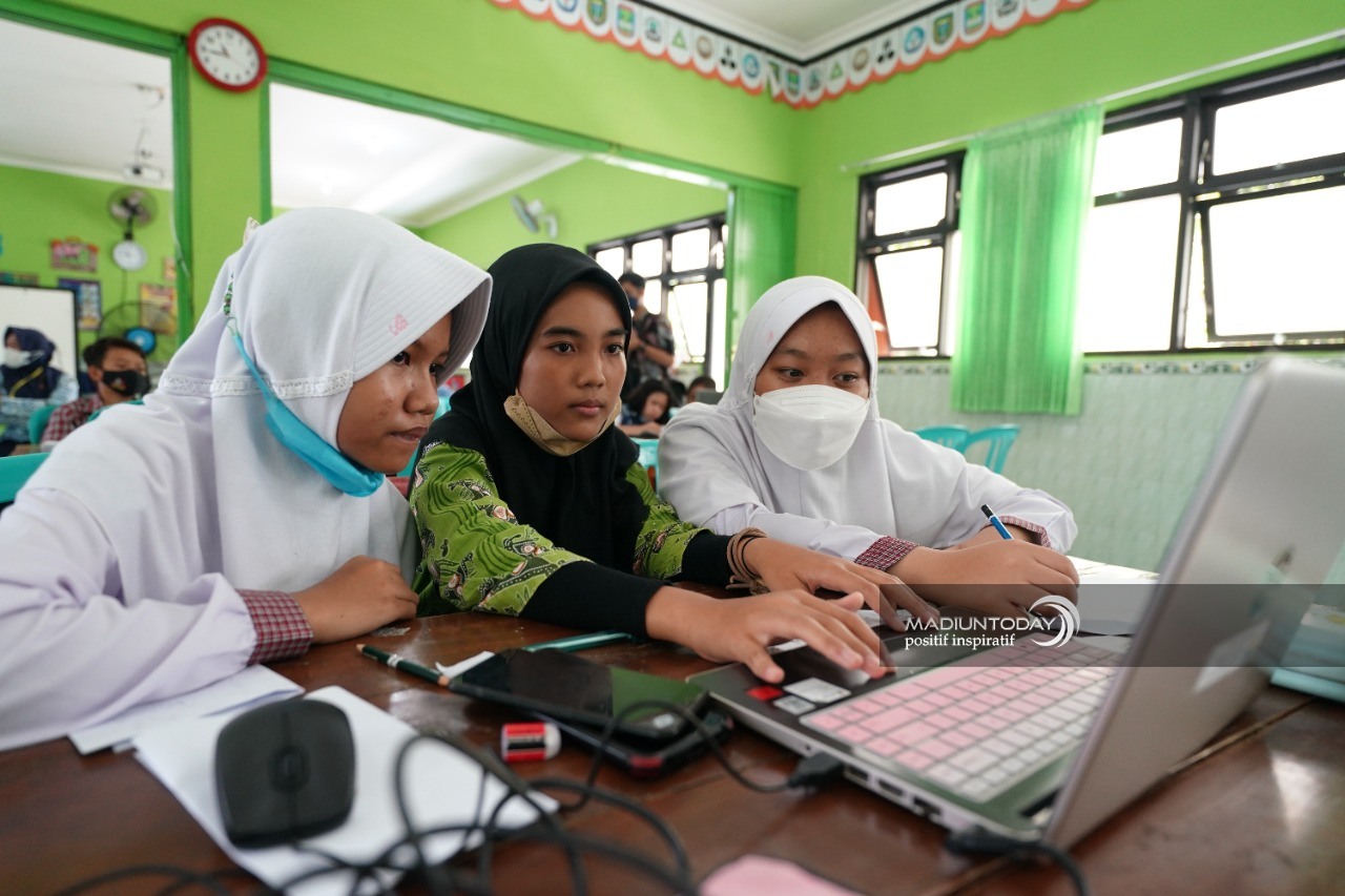 Foto 4 dari 10: Lomba Cerdas Cermat 2022 Digelar, Berlangsung Seru Sedari Penyisihan