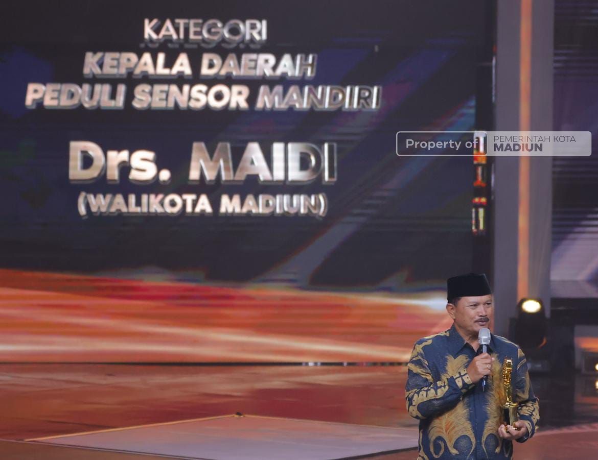 Foto 2 dari 6: Peduli Sensor Mandiri, Wali Kota Raih Anugerah LSF 2023