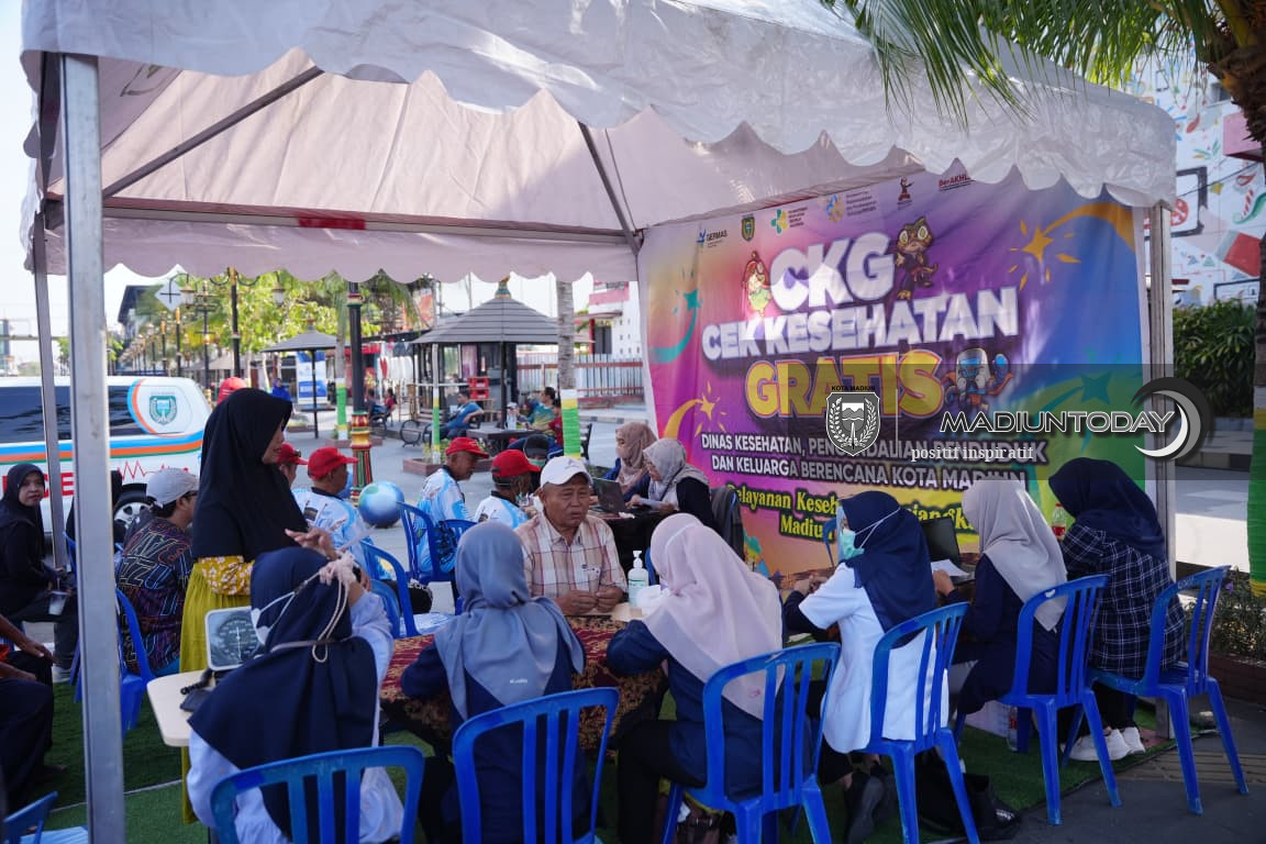 Foto 18 dari 18: Tinjau Layanan OPD saat CFD, Kepala BKN Apresiasi ASN Kota Madiun hingga Soroti Inovasi Lurah