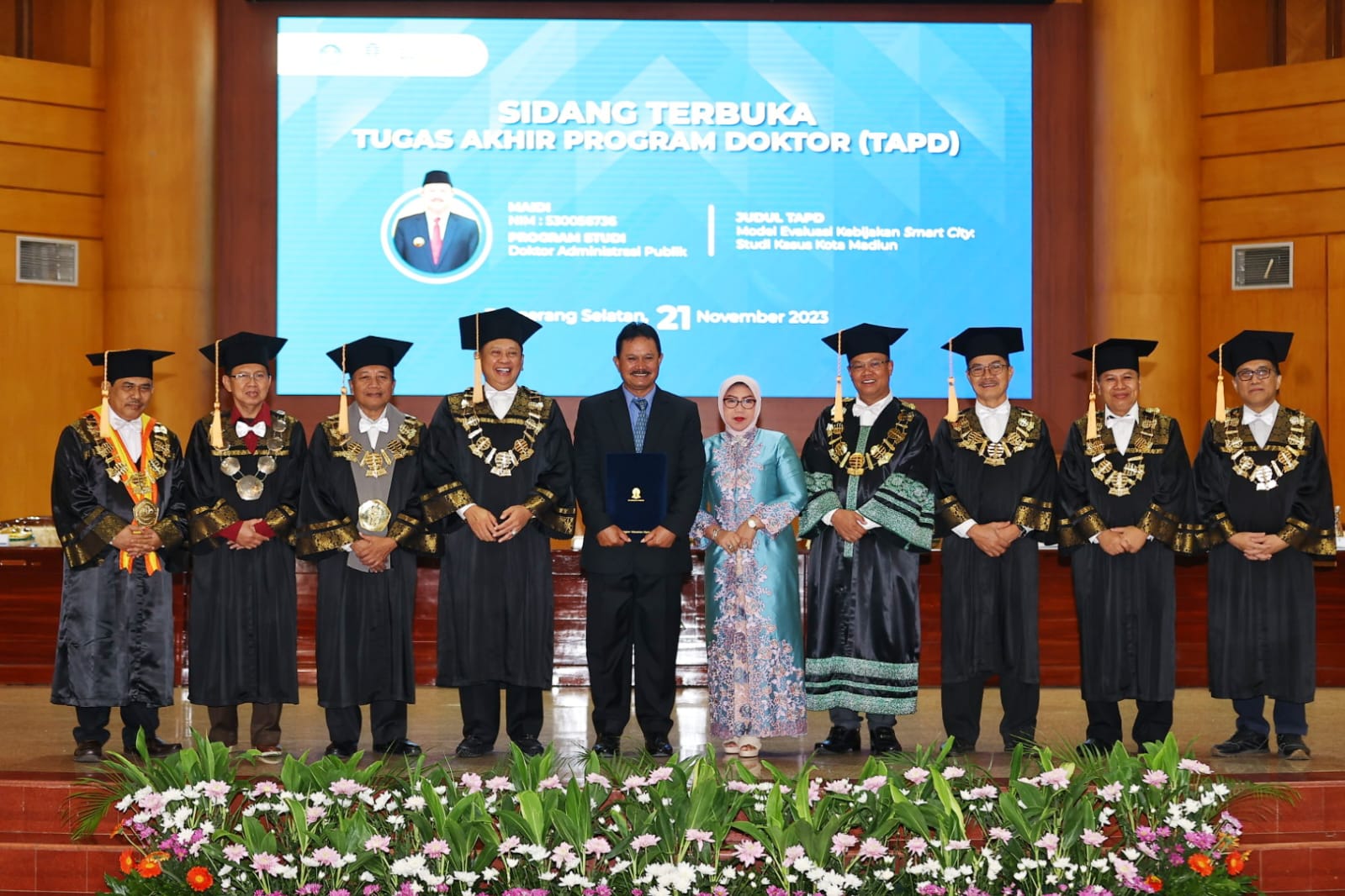 Lulus Dengan Predikat Sangat Memuaskan, Wali Kota Maidi Resmi Sandang Gelar Doktor Pertama Dari UT