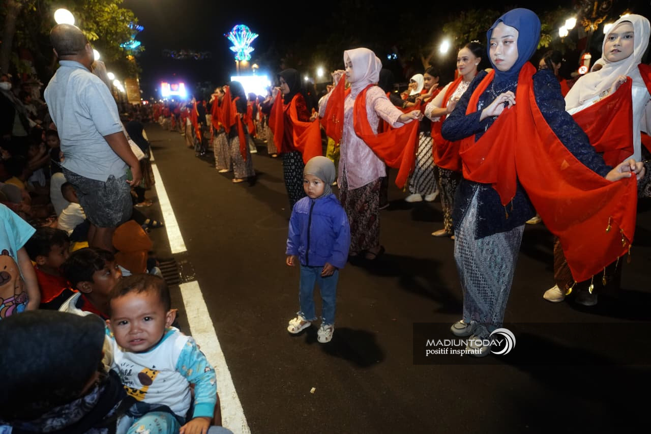 Foto 14 dari 19: Ketika Warga Turun ke Jalan, Menari Bersama di Panggung Kota