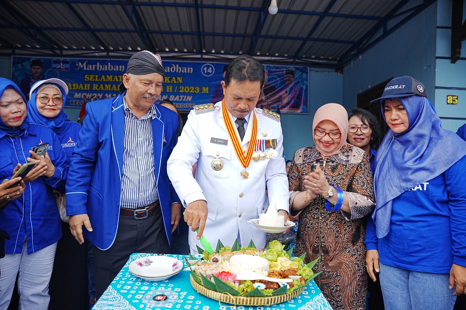 Foto 4 dari 10: Peringati 4 Tahun MaDa, Wali Kota Hadiri Pagelaran Reog di DPC Demokrat