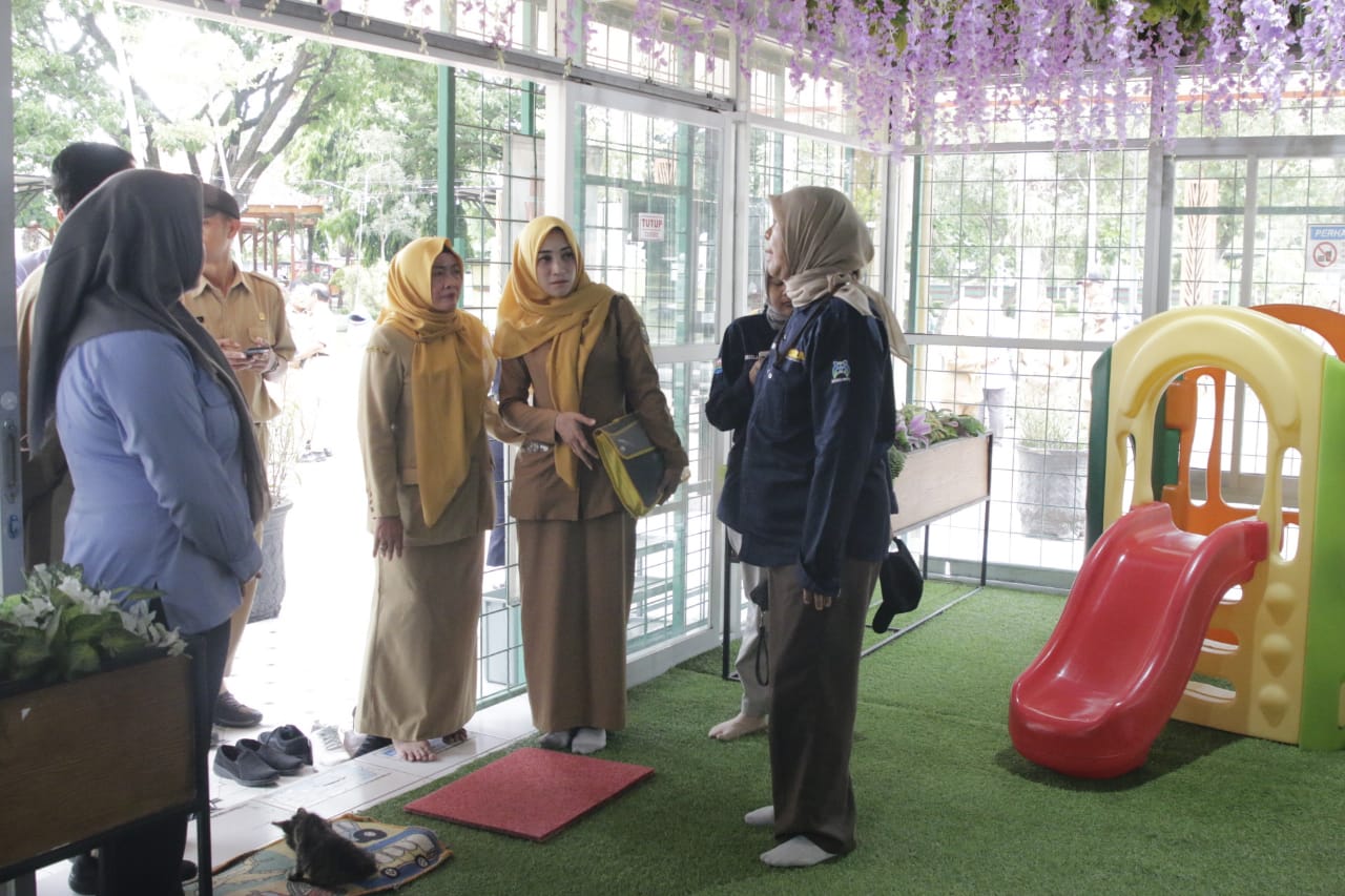 Foto 9 dari 9: Gelar Audit Standarisasi, Pemkot Madiun Usung Taman Hijau Demangan Menjadi Ruang Bermain Anak