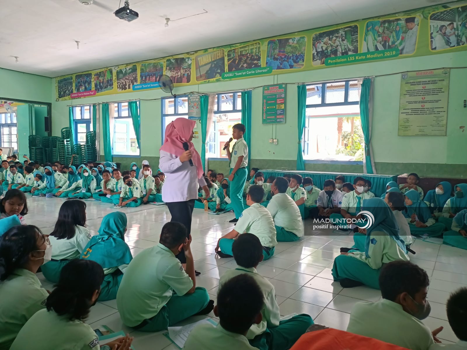 Foto utama berita: Kiat SMPN 4 Bangun Profil Pelajar Pancasila Lewat Pementasan Drama