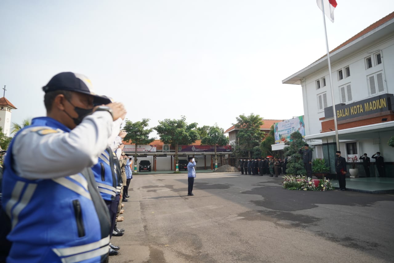 Foto 11 dari 12: Peringati HUT Pemprov Jatim, Pemkot Madiun Gelar Upacara