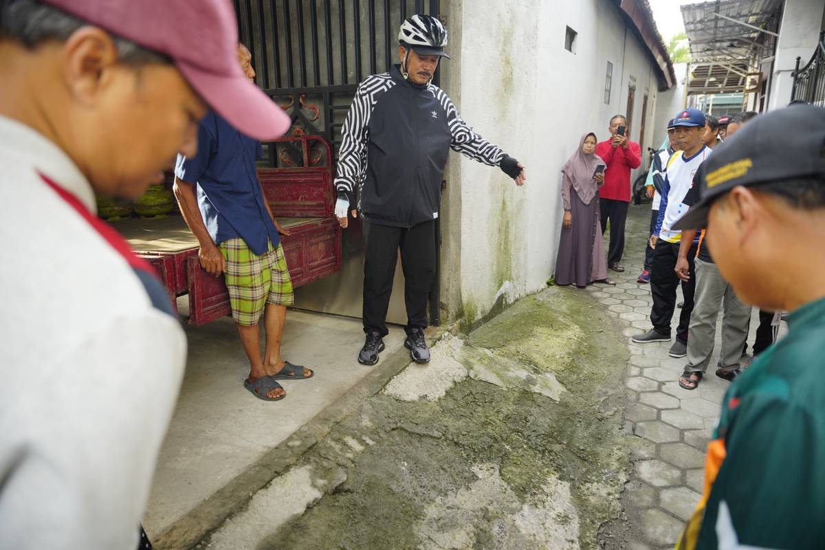 Foto 3 dari 13: Cek Lokasi Usulan Pembangunan, Wali Kota Pastikan Pembangunan Tepat Sasaran