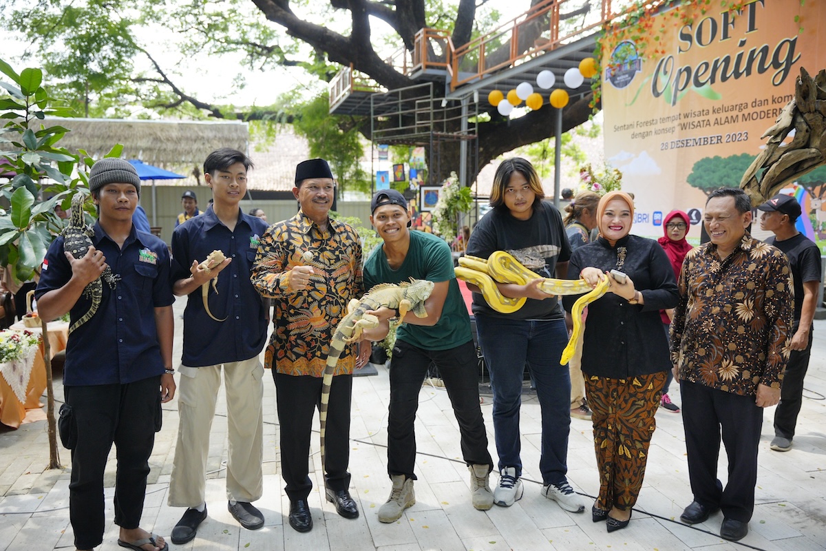 Foto 7 dari 8: Soft Opening Sentani Foresta, Wali Kota Harap Jadi Jujugan Wisata Masyarakat