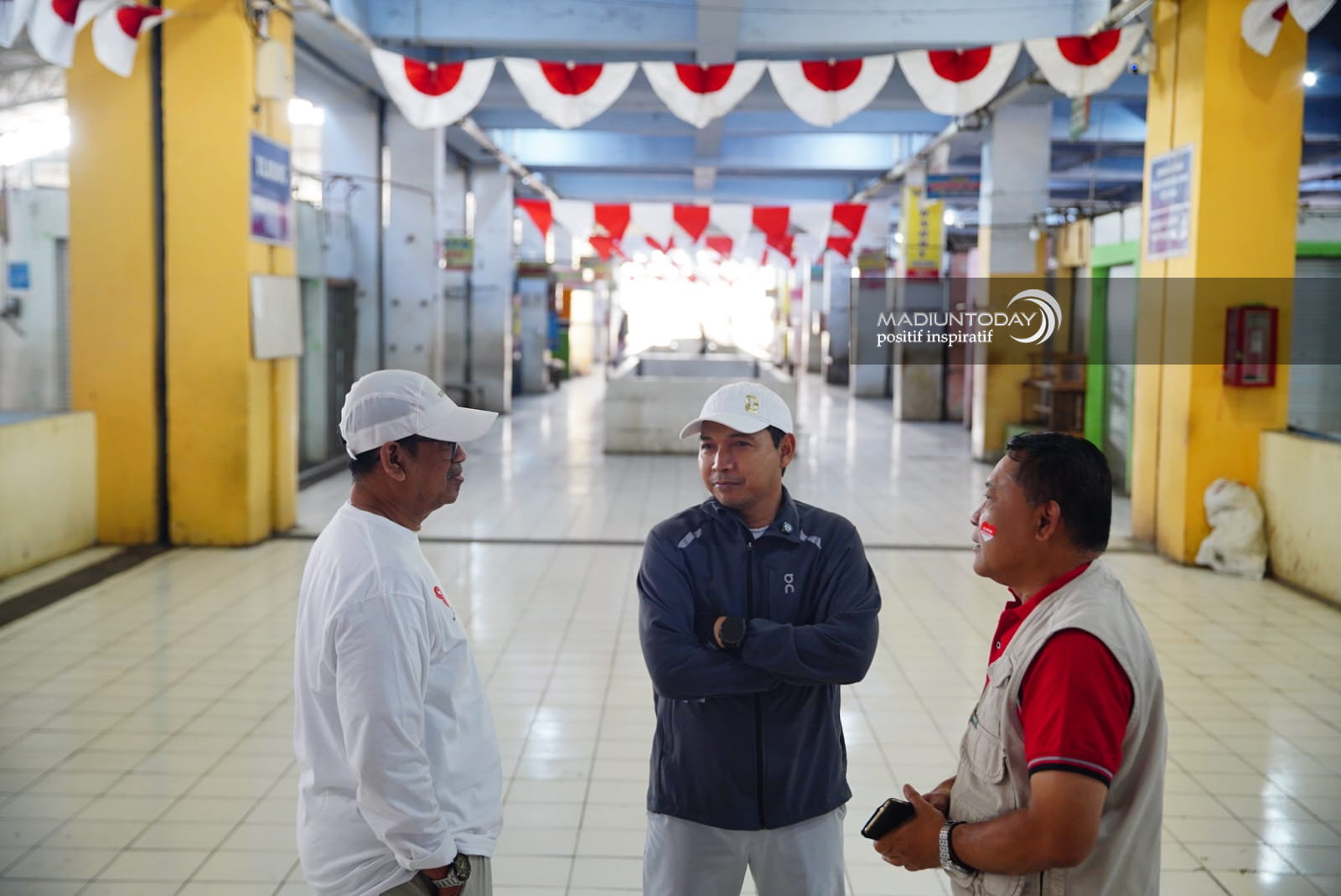 Foto 1 dari 6: Godok Konsep menarik, Plt Wali Kota Ingin Ramaikan Lagi Lantai Dua Pasar Besar