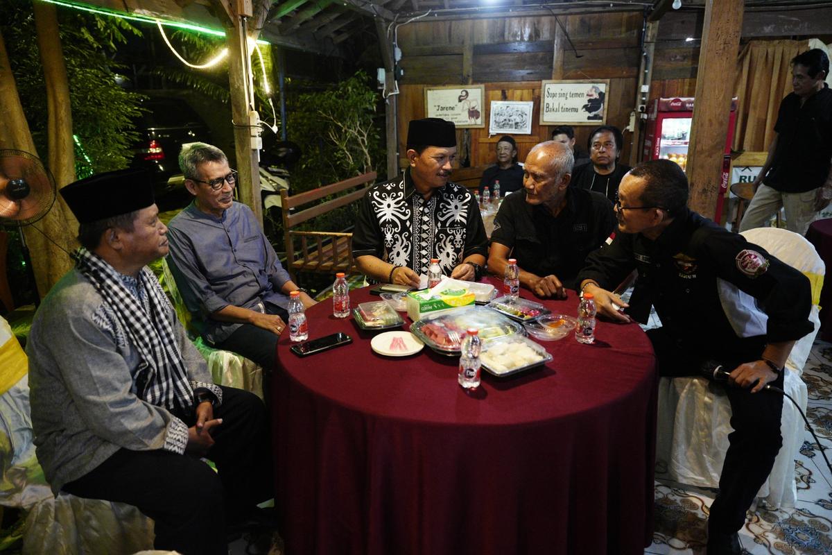 Foto utama berita: Hadiri Halal Bihalal Komunitas Tembang Kenangan, Wali Kota Sampaikan Kemajuan Kota