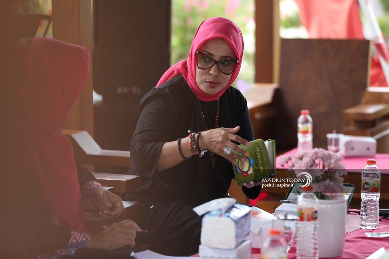 Foto 4 dari 17: Dorong Peningkatan Usaha Syariah, IPEMI Kota Madiun Gelar Pemilihan Duta Muslimah Preneur 2023