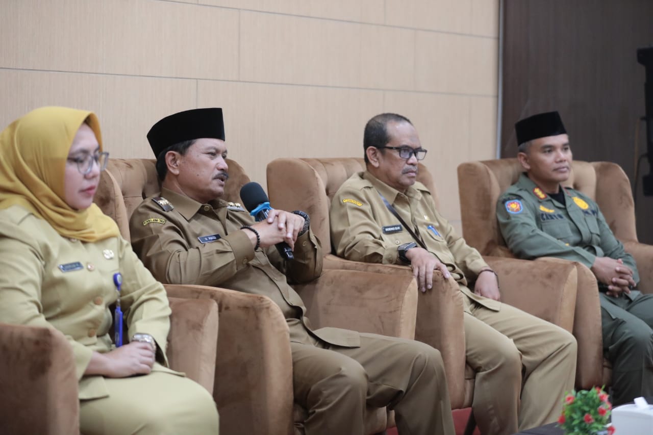 Foto 3 dari 10: Wujudkan Lebaran yang Aman dan Nyaman, Wali Kota Beri Pembinaan Petugas Satpol PP Kota