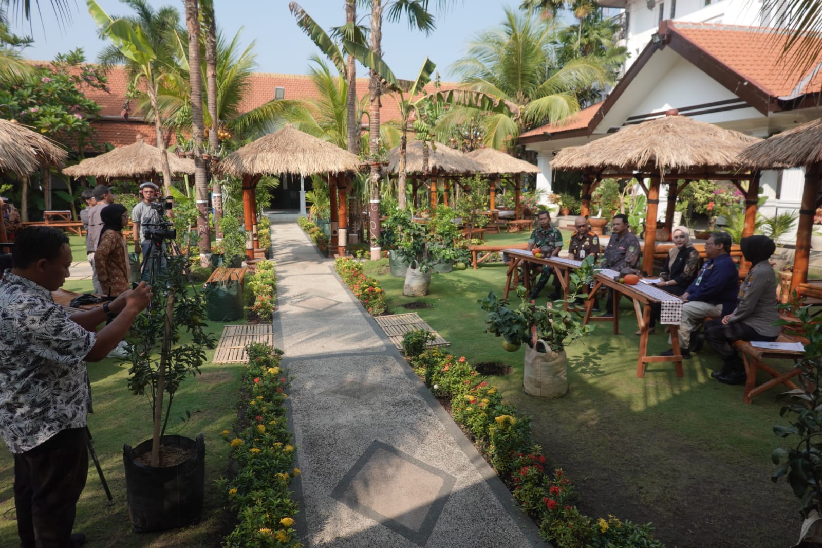 Foto 6 dari 7: Jadi Narsum Talkshow Cukai, Wali Kota Ajak Masyarakat Taat Aturan Cukai