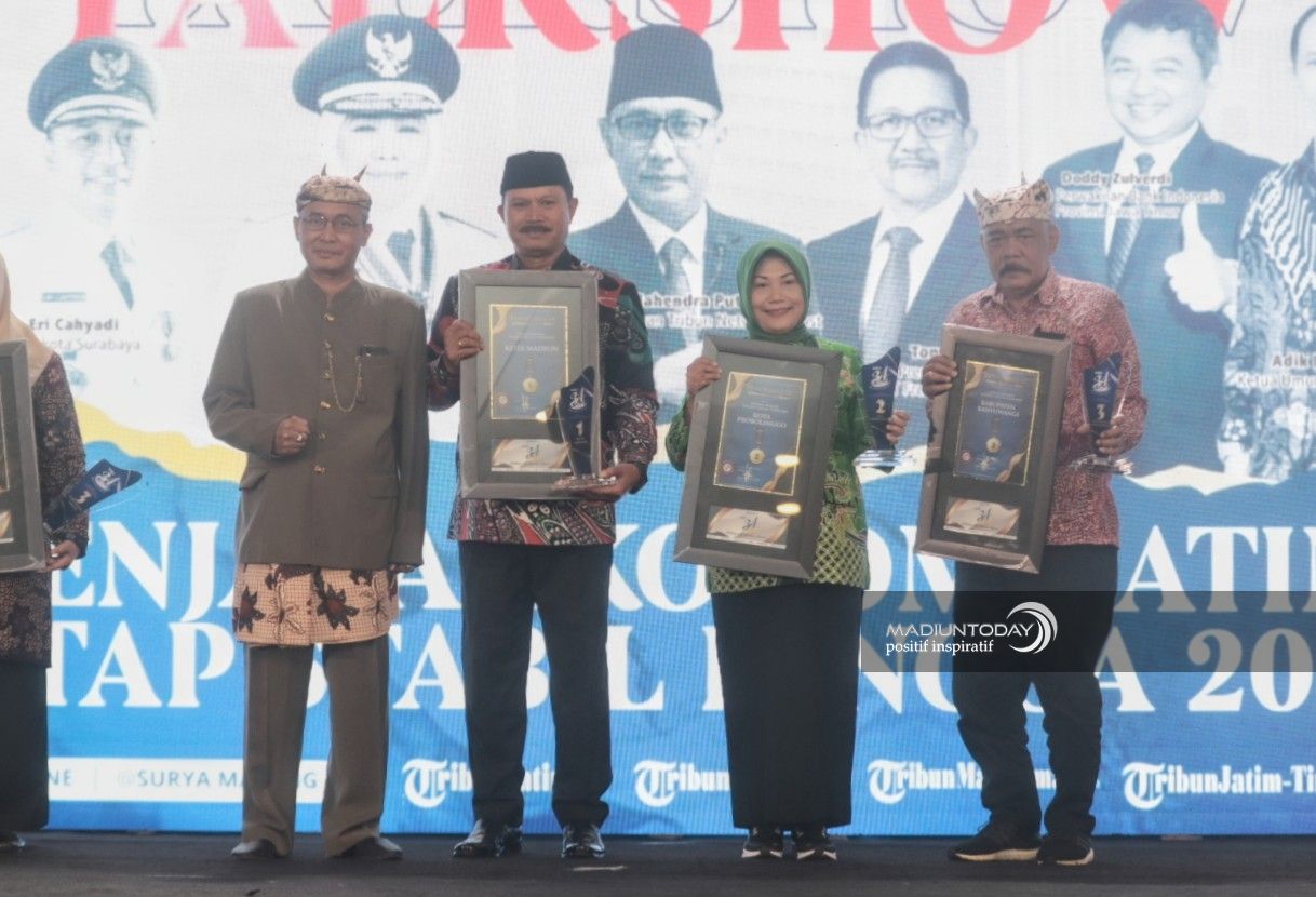 Foto 11 dari 11: Berhasil Kendalikan Inflasi, Kota Madiun Raih Penghargaan Daerah dengan Tingkat Inflasi Terendah di Jawa Timur dari Harian Surya