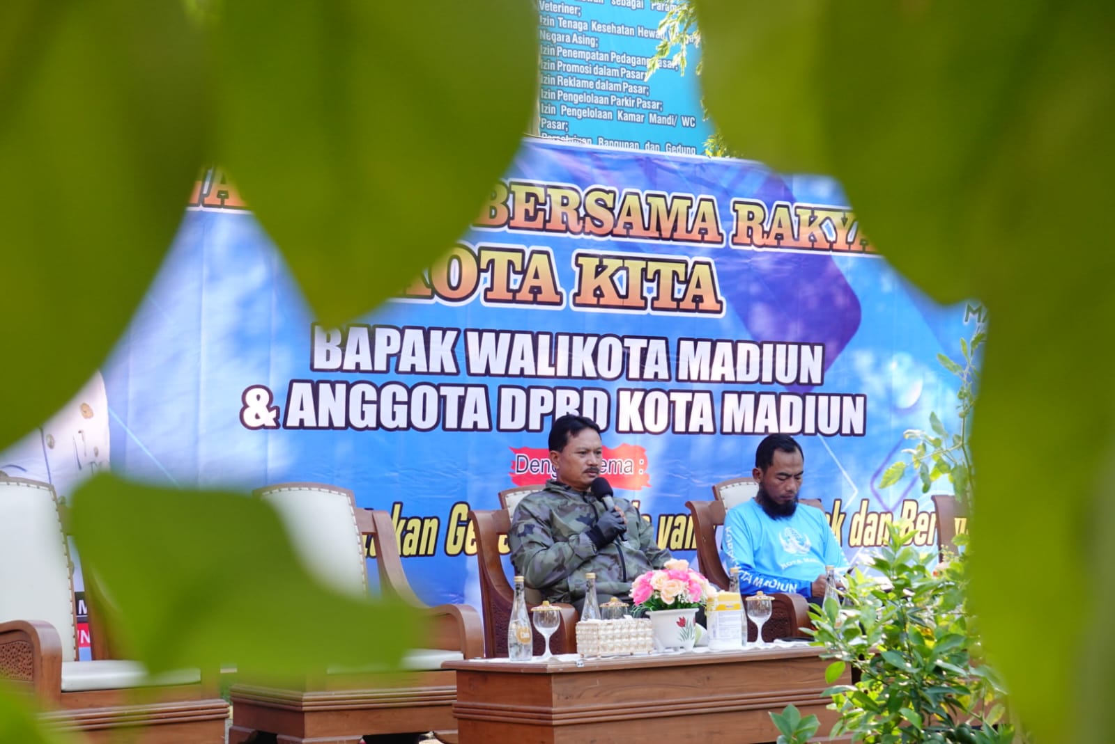 Foto 5 dari 11: Hadiri Kegiatan Bersama Masyarakat, Wali Kota Datangkan Warung Tekan Inflasi