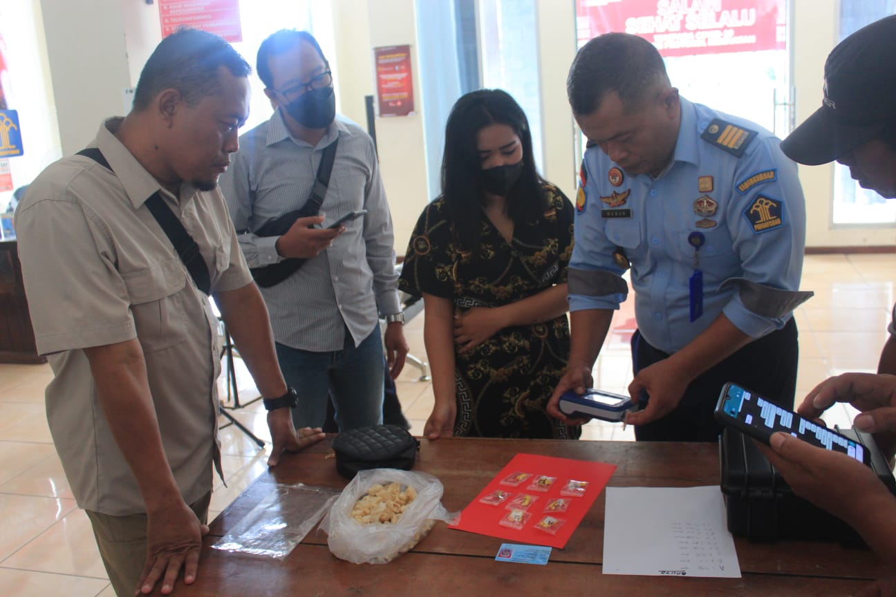 Selundupkan Kue Isi Narkoba, Petugas Lapas Pemuda Madiun Tahan Warga Surabaya
