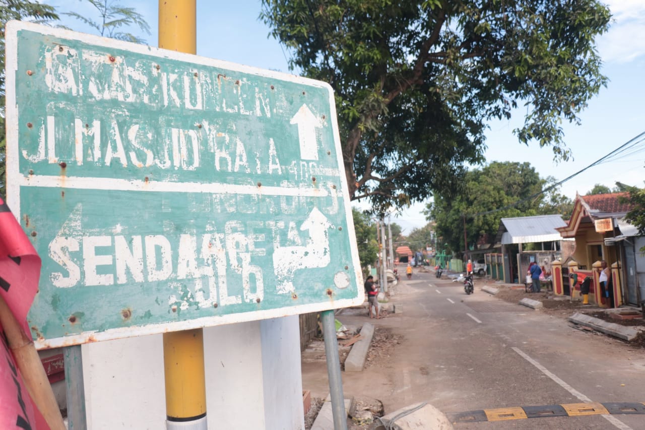Foto 5 dari 9: Pekerjaan Wajib Terhenti H-7 Lebaran, PU Kebut Pekerjaan Sekitaran Masjid Kuncen