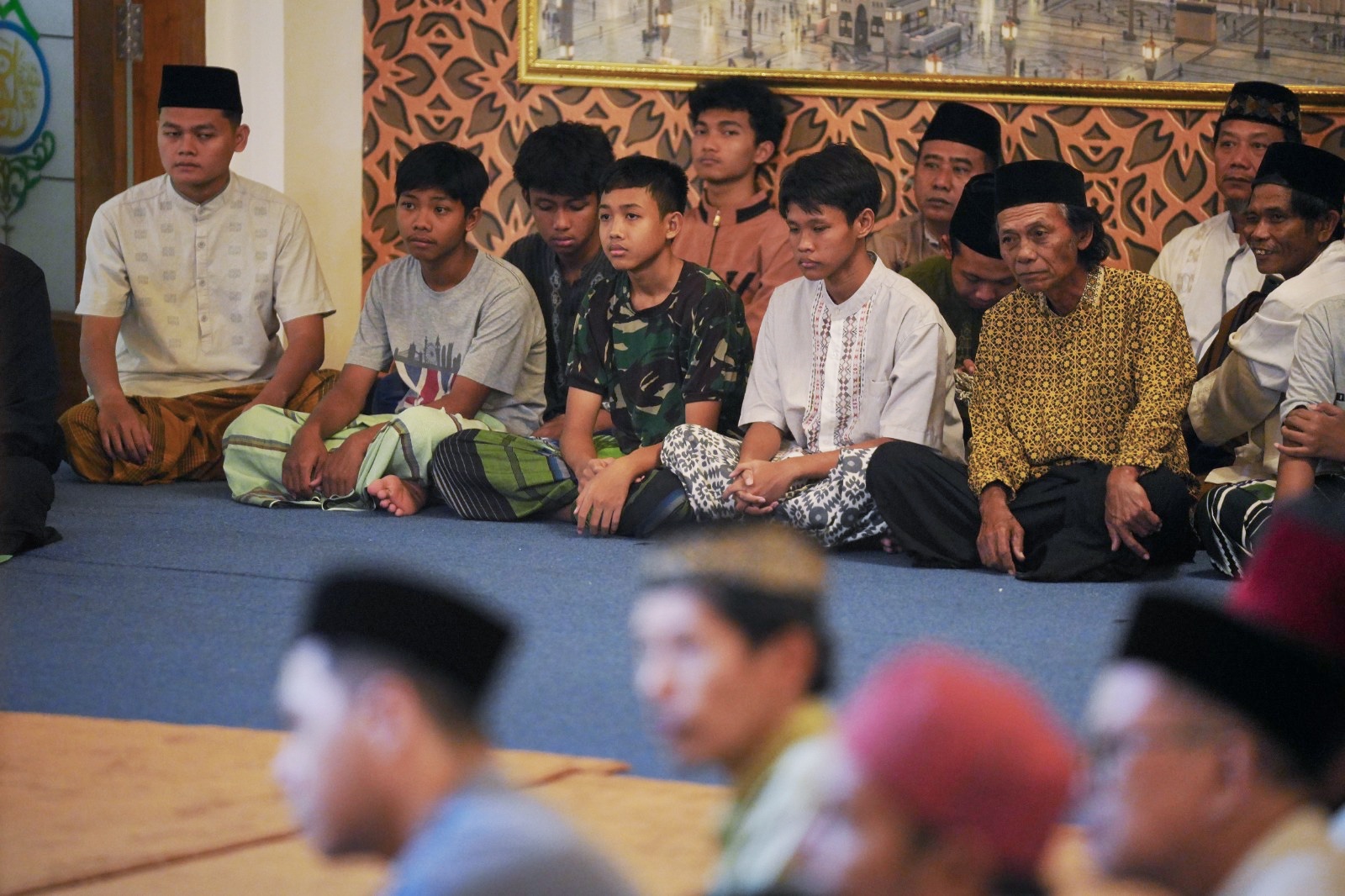 Foto 8 dari 10: Salat Isya dan Tarawih Safari Ramadan di Pondok Abi Bahrun Madinatul Jannah, Wali Kota Sampaikan Event Sambut Lebaran