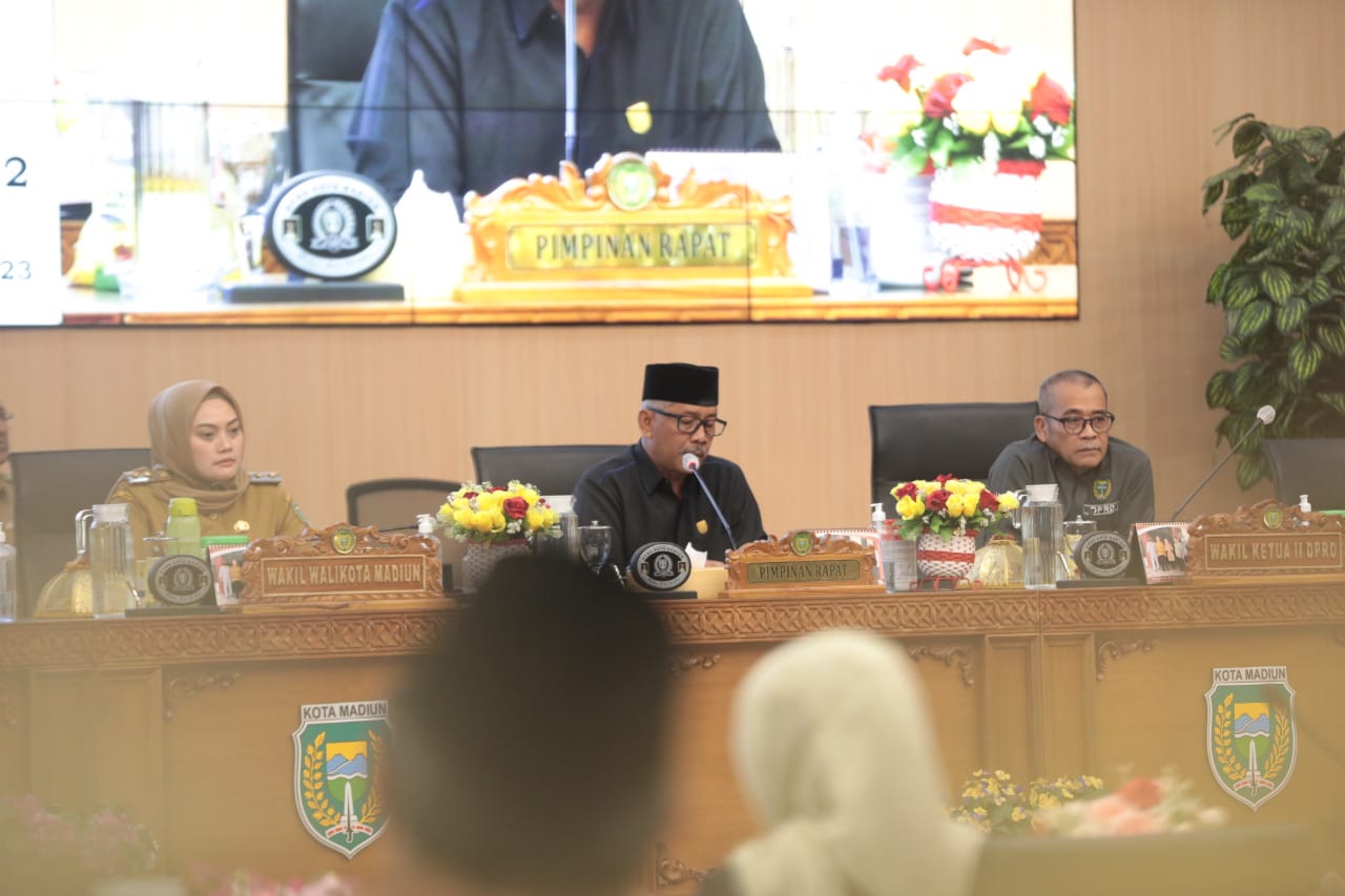 Foto utama berita: Rapat Paripurna, 7 Fraksi DPRD Beri Apresiasi Kinerja Pemkot Madiun Di 2022