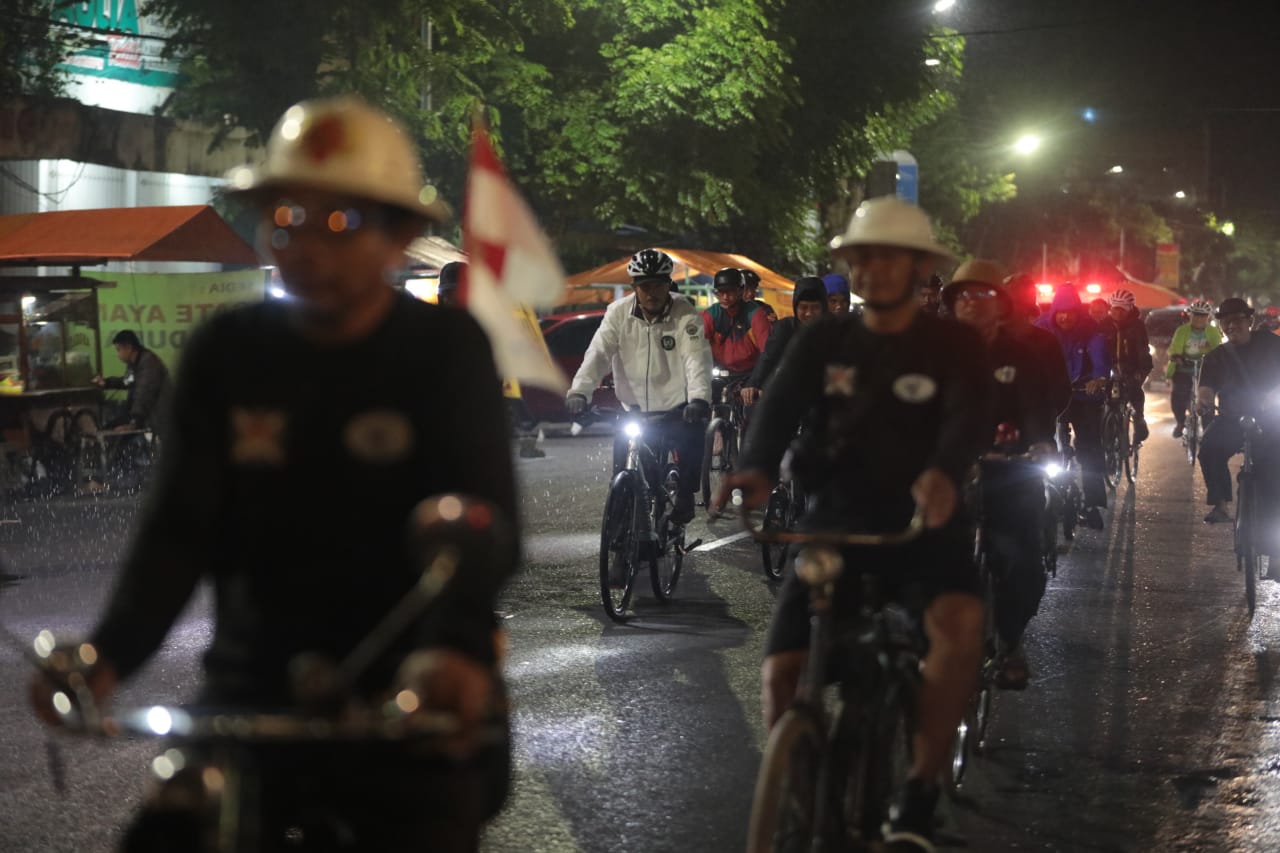 Foto 9 dari 10: Pengarahan Malam Lanjut Sepedahan, Wali Kota Ingin Kepala OPD Tetap Bugar di Kala Ramadan
