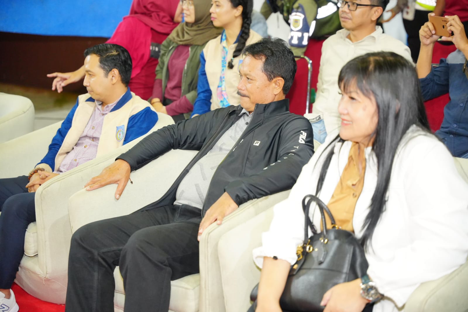 Foto 2 dari 7: Tutup Turnament Bola Basket Walikota Cup, Wali Kota Apresiasi Tim Tampil Suportif