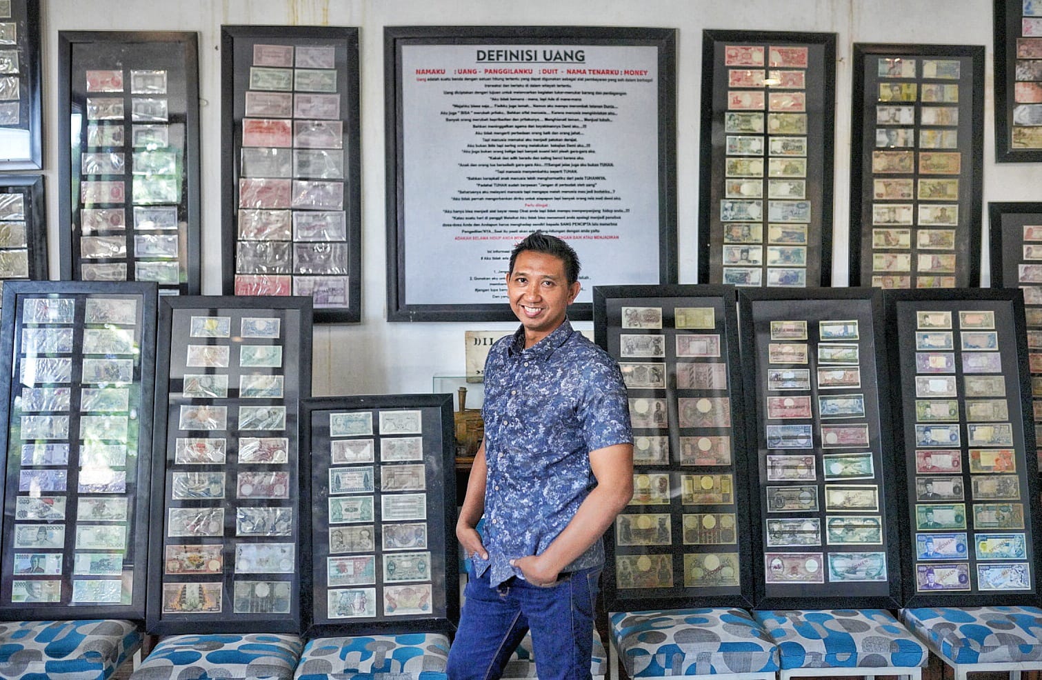 Foto utama berita: Melirik Koleksi Uang Kuno Toni Prasetyo, Mulai Era Belanda Hingga Uang Luar Negeri Pecahan Miliaran