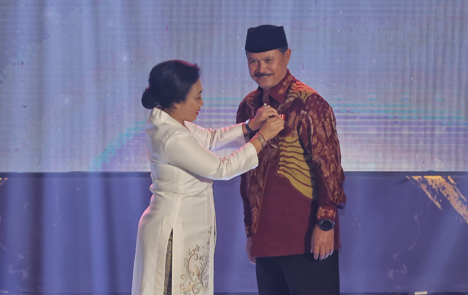 Foto 1 dari 1: Komitmen Ciptakan Kota Layak Anak, Pemkot Madiun Diganjar Penghargaan KLA Kategori Utama