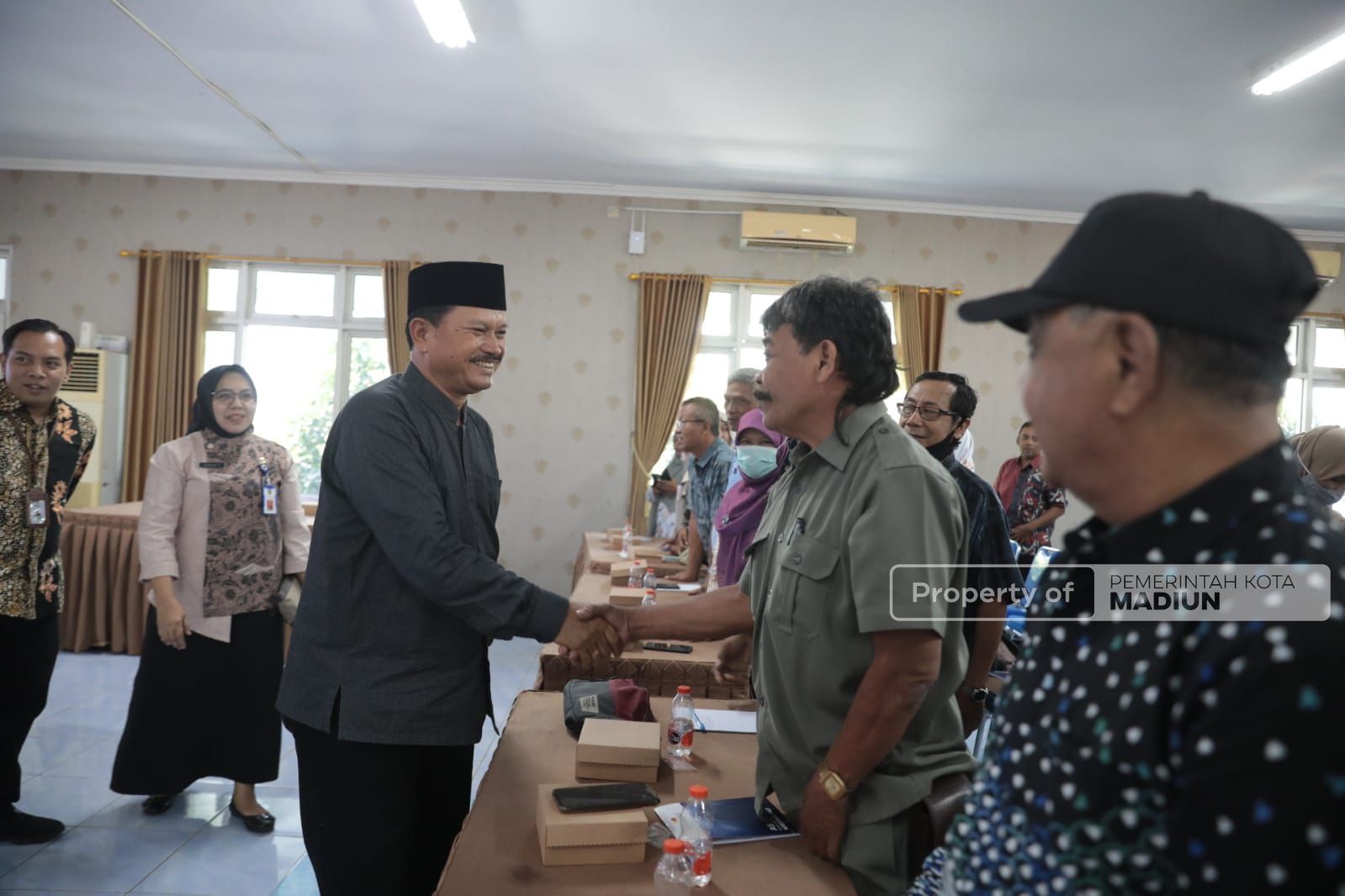 Foto 8 dari 9: Beri Pengarahan Pemilu, Wali Kota Harap Pesta Demokrasi Berjalan Damai Dan Rukun
