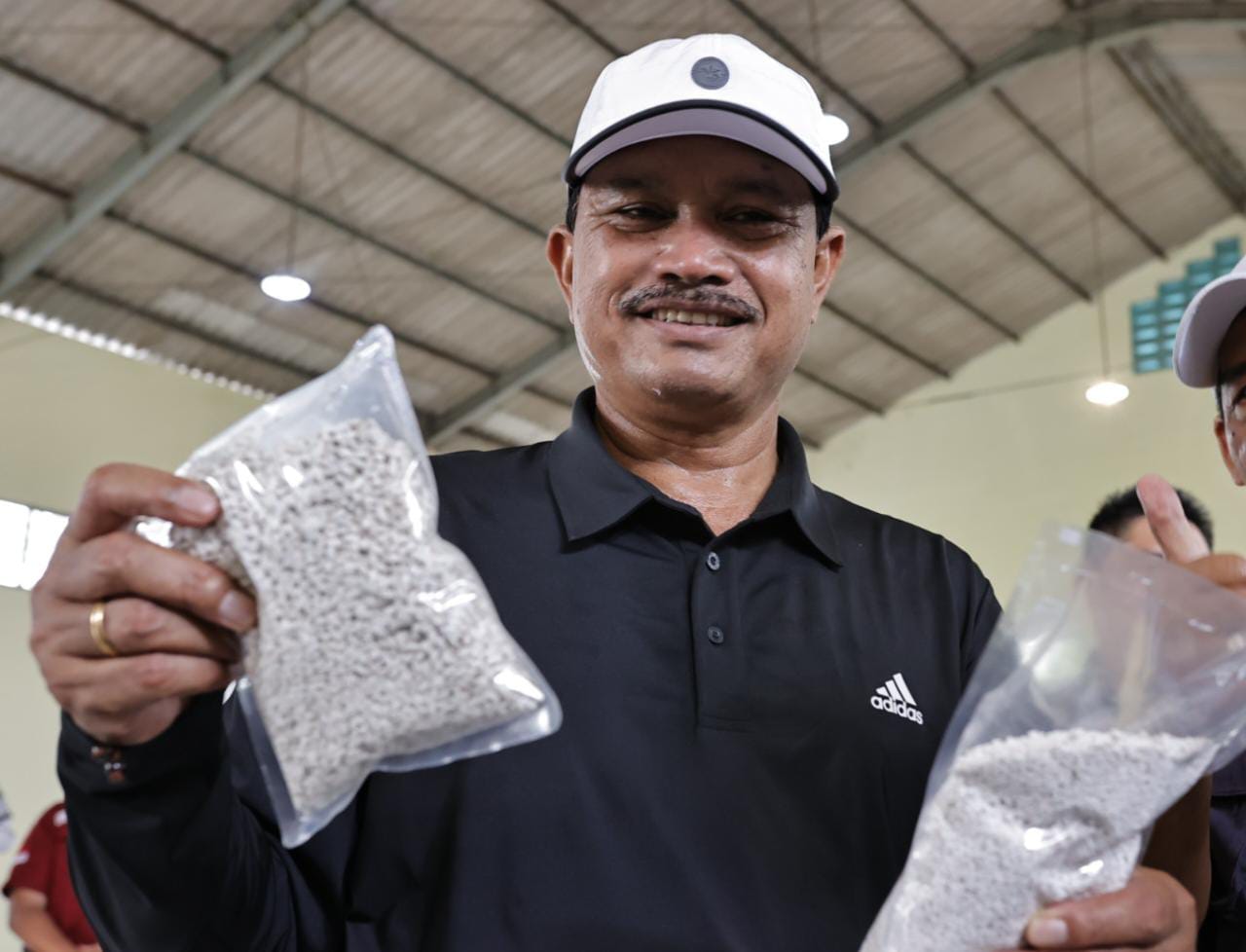 Uji Coba Produksi Beras Poang Di Ex Gudang Koci, Wali Kota : Pabrik Siap Produksi
