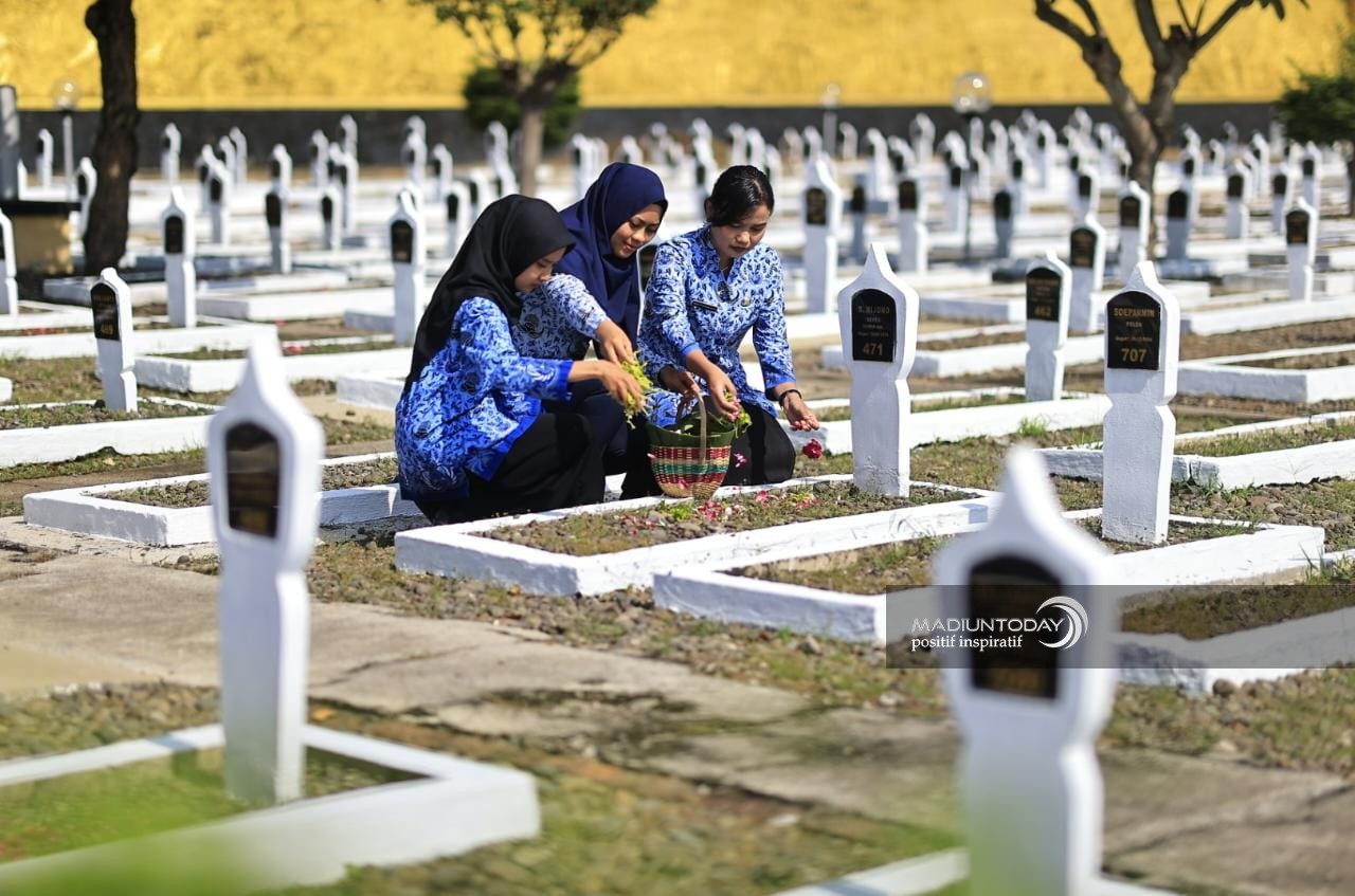 Mengenang Jasa Pahlawan