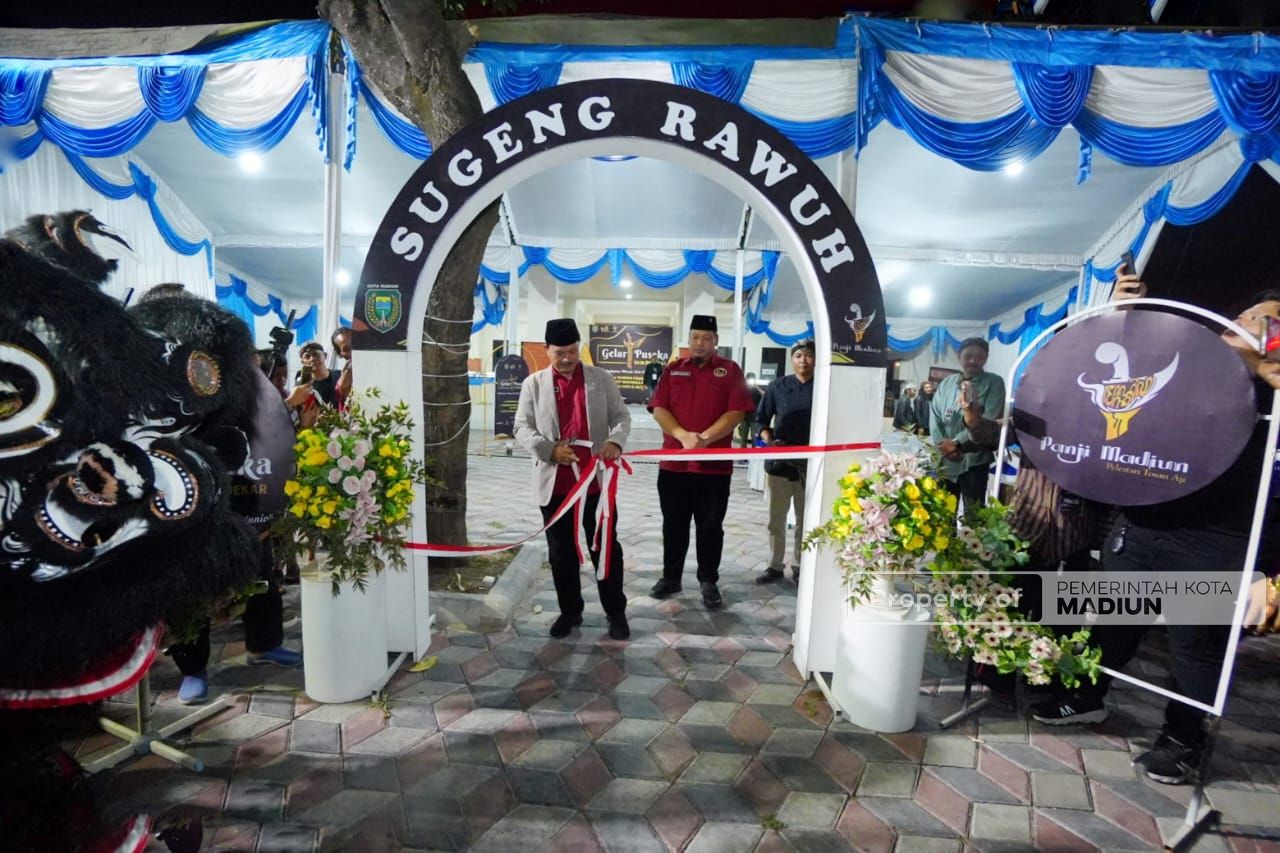 Foto 2 dari 8: Hadiri Gelar Pusaka, Wali Kota Apresiasi Penyelenggara Ikut Lestarikan Budaya