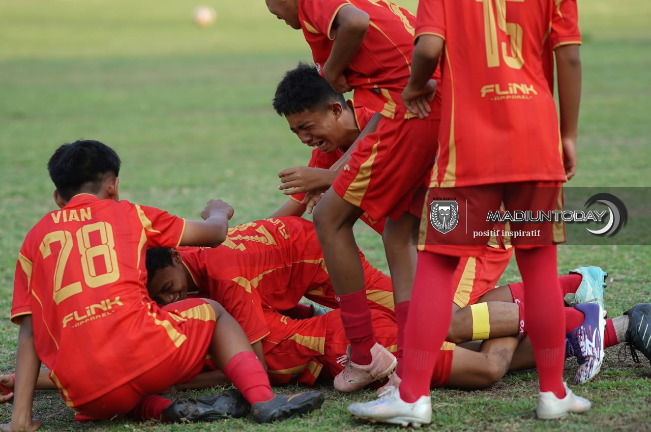 Foto 3 dari 19: Fasilitas Olahraga Terbuka untuk Umum, Warga Bisa Gelar Kompetisi di Stadion hingga Lapangan Kelurahan
