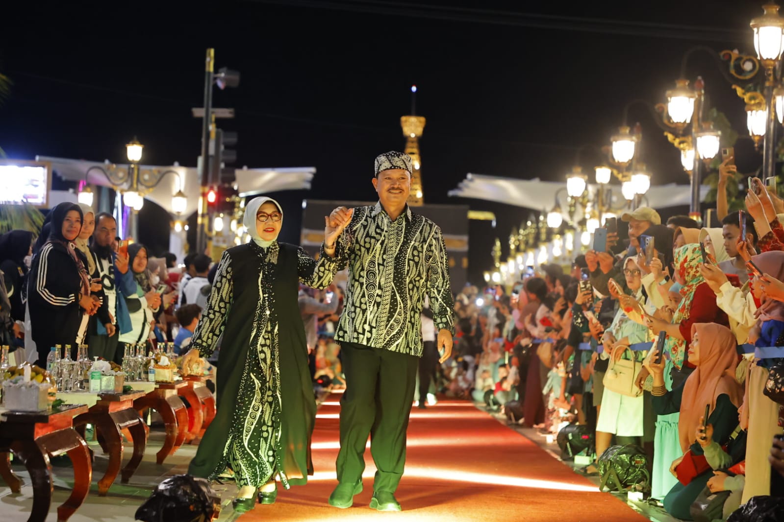 Foto 2 dari 5: Serunya Gebyar Batik 2023, Diikuti Pengurus RT, Desain Terbaik Jadi Batik OPD