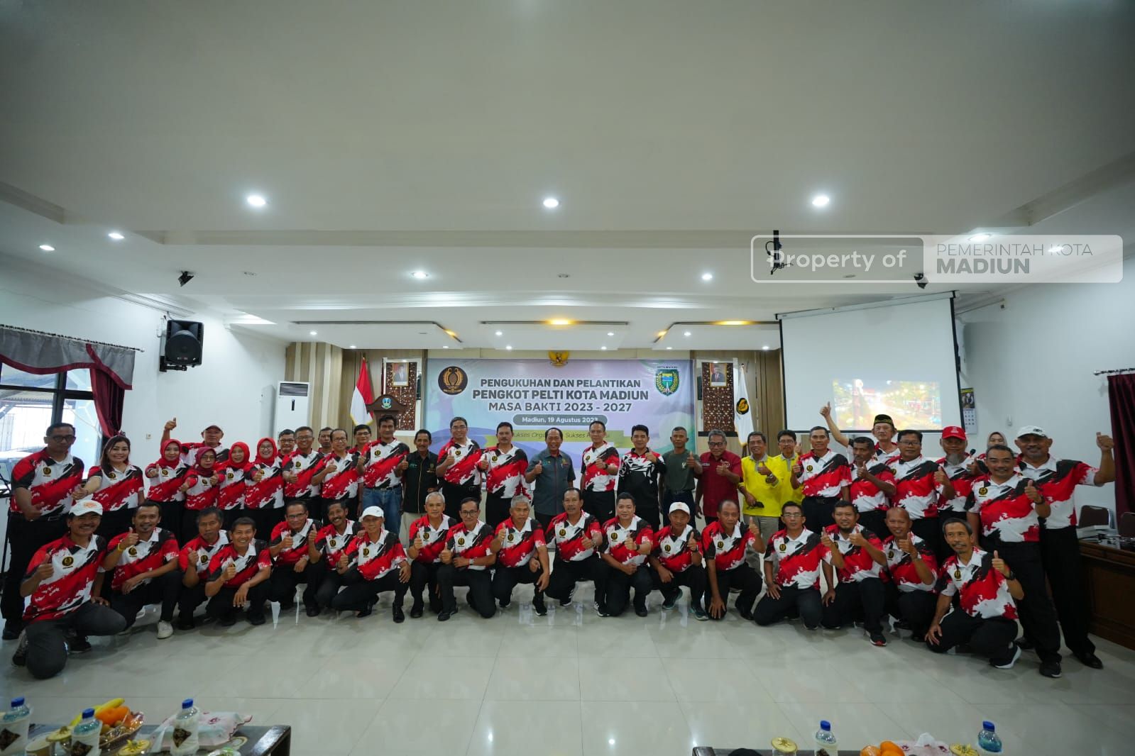 Foto 7 dari 8: Hadiri Pelantikan Pelti, Wali Kota Pesan Tingkatkan Prestasi Atlet