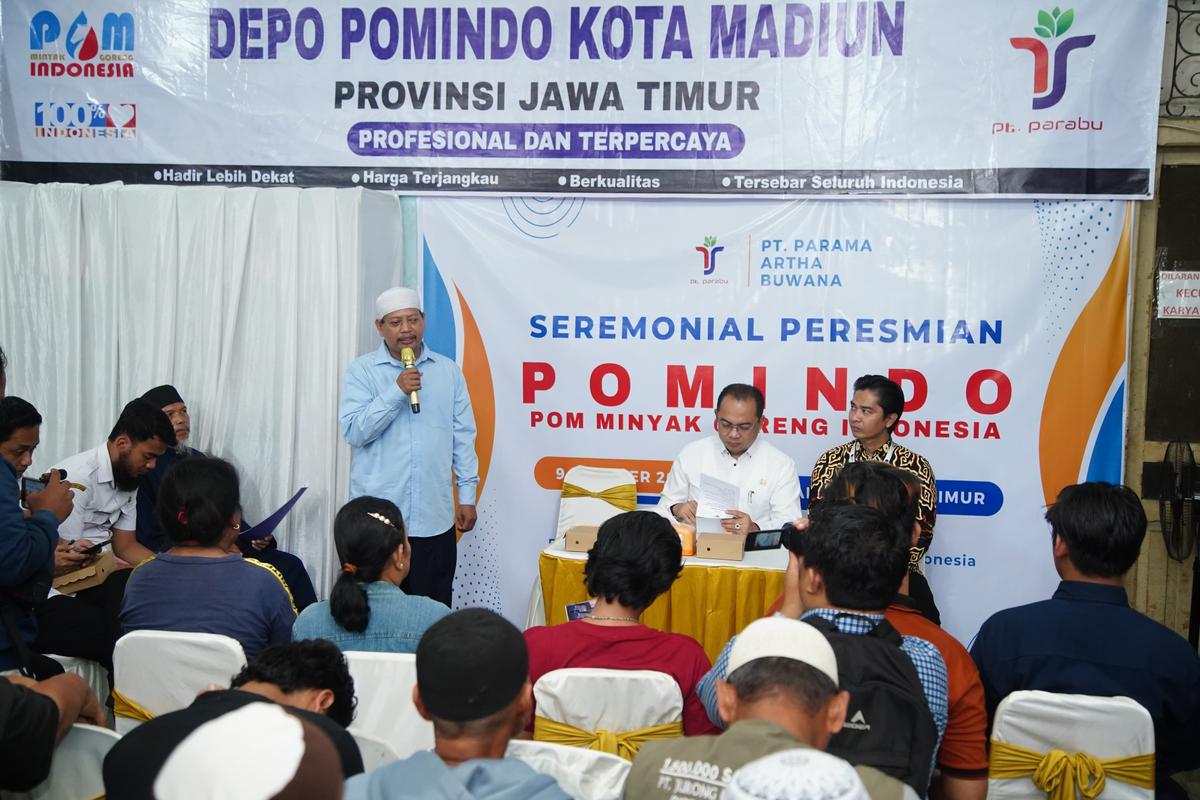 Foto 3 dari 8: Buka Depo Pomindo, Pj Wali Kota Harap Bisa Atasi Jika Ada Kelangkaan Minyak Hingga Inflasi