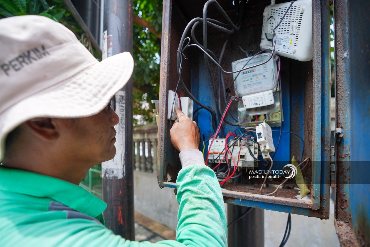 Foto 7 dari 7: Ganti PJU yang Lebih Estetik, Ada 148 PJU Baru Tahun Ini, Juga Sudah Berbasis IoT