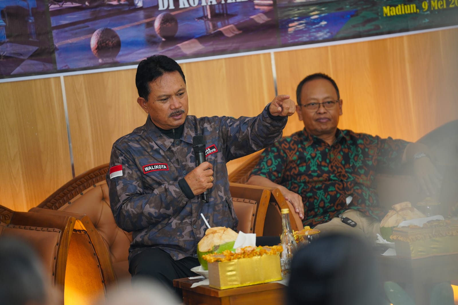 Foto 7 dari 10: Bersama DPRD, Wali Kota Bertemu Warga Di Tiga Kelurahan