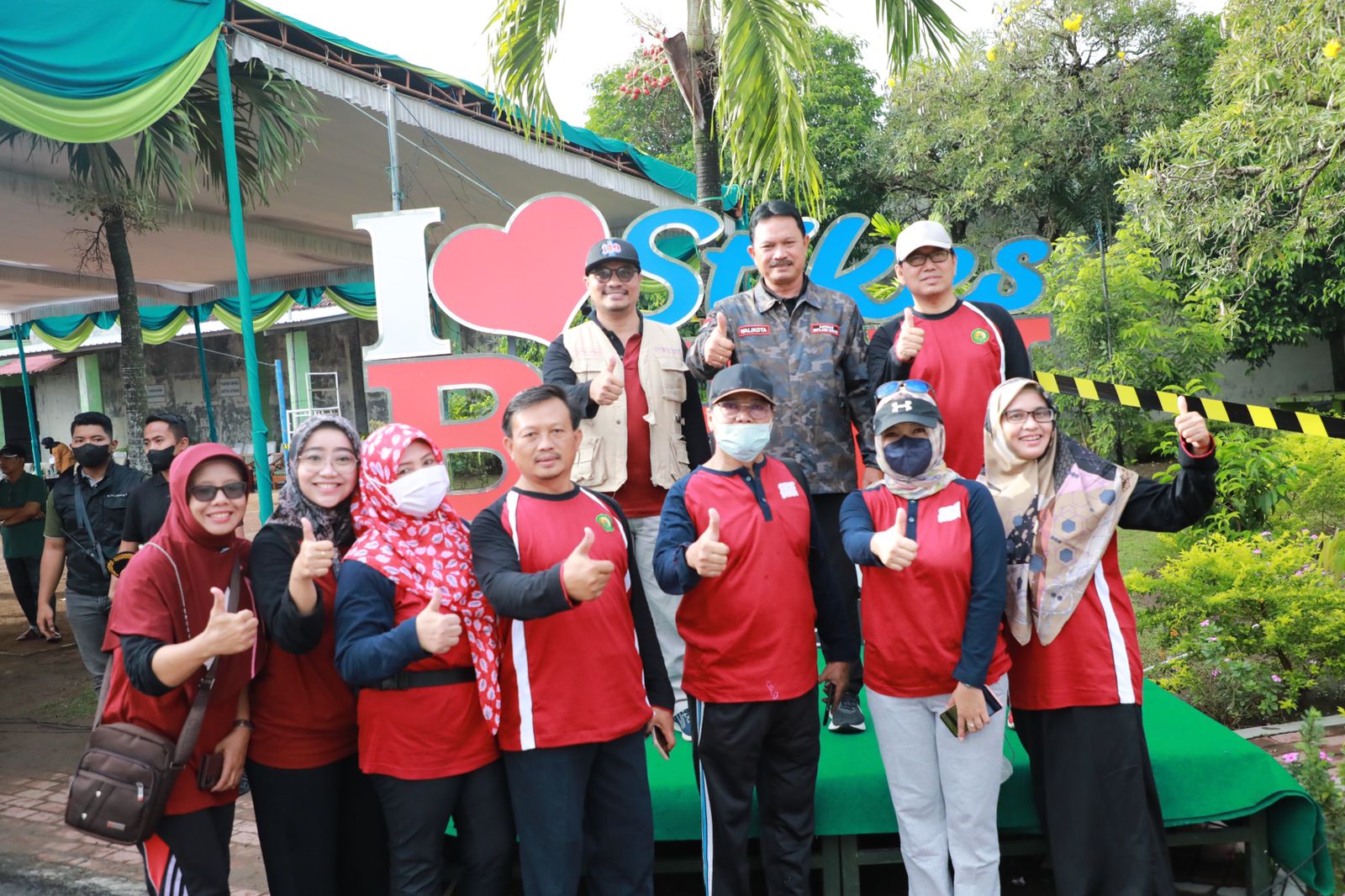 Foto 6 dari 9: Hadiri HUT Stikes Bhakti Husada Mulia, Wali Kota Harap Peningkatan Kualitas Lembaga