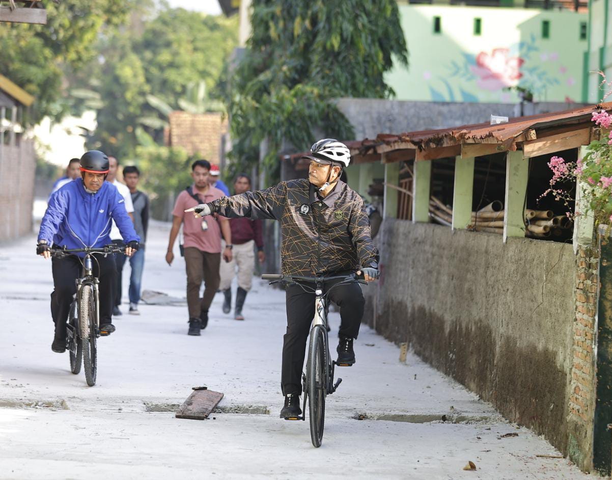 Foto 1 dari 9: Gowes Pagi, Wali Kota Cek Proyek Pembangunan Kota