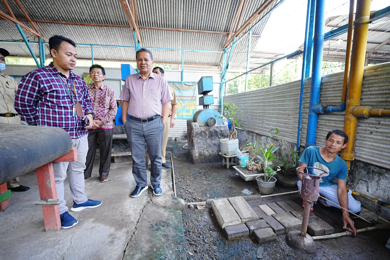 Foto 3 dari 10: Assessment Dengan Tim UT Berakhir, Tim Juga Tinjau Pengelolaan Gas Metan di TPA