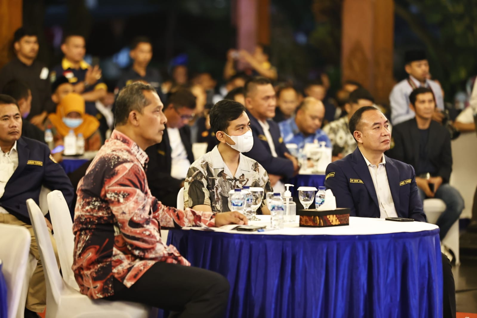 Foto 7 dari 10: Peduli Kaum Pemuda, Wali Kota Diganjar Penghargaan Satyalancana Dharma Aditya Karya Mahatva Yodha