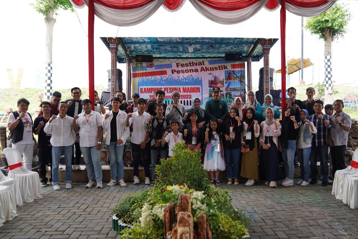 Foto 5 dari 7: Hadiri Festival Akustik Hingga Resmikan Rumah Wingko, Wali Kota Apresiasi Warga Aktif Dukung Pembangunan Kota