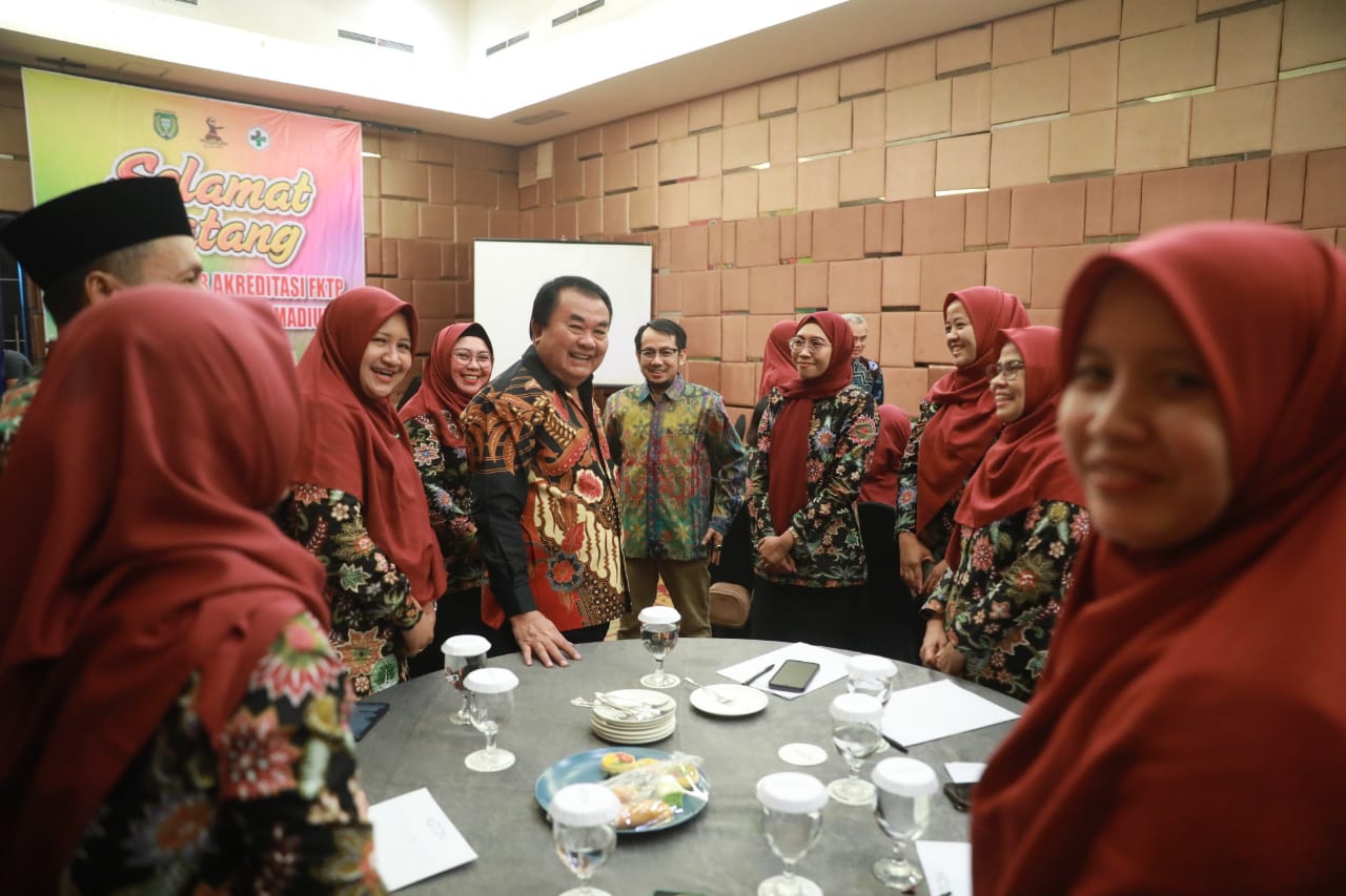 Foto 8 dari 14: FGD Bersama Tim Surveyor Puskesmas Tawangrejo dan Manguharjo, Wali Kota Harapkan Hasil Optimal