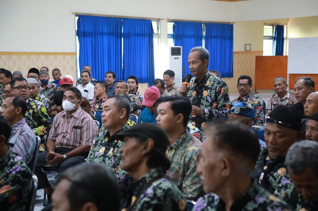 Foto 3 dari 10: Rakor Pemeliharaan Saluran Lingkungan Wilayah Manguharjo, Pemkot Tambah Anggaran Kebersihan Jadi Rp 10 Juta Per RT